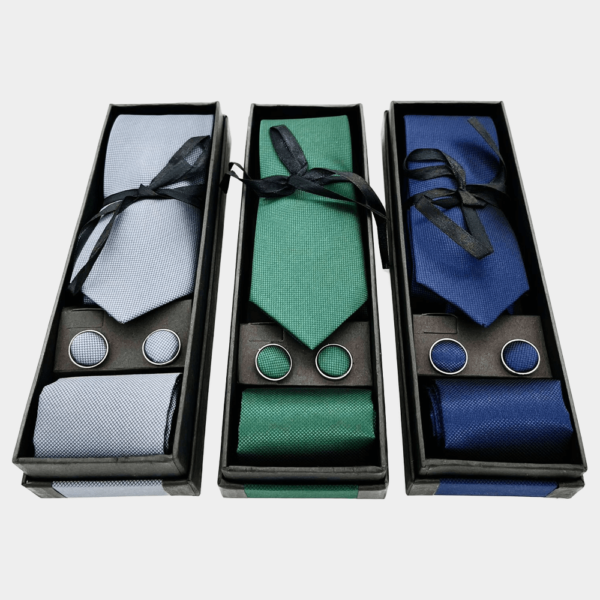 Cadouri Barbati - set cravata butoni batista gri, verde. albastru cutie