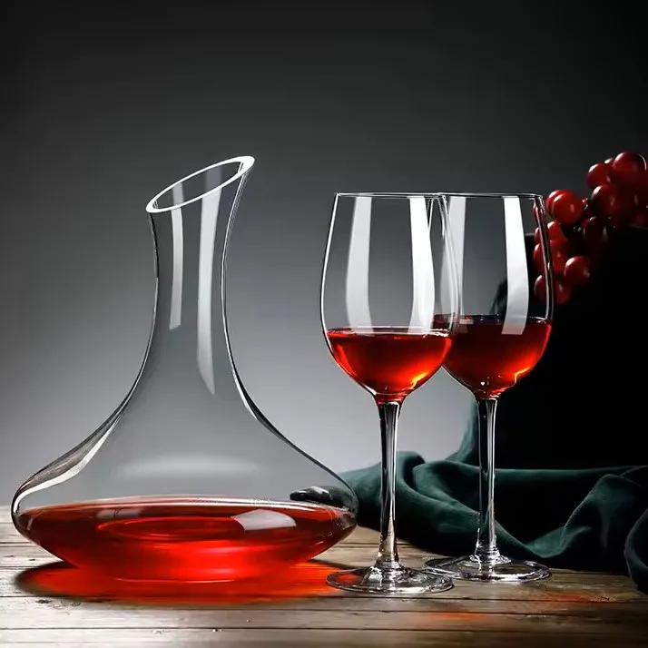 set decantor vin cu 2 pahare de 1500 ml - cadouri barbati